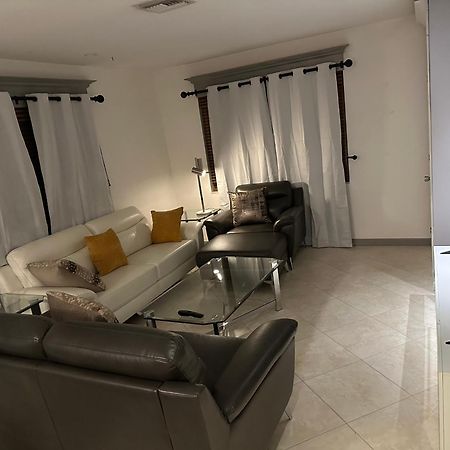 فندق Elles Place فورت لودرديل المظهر الخارجي الصورة
